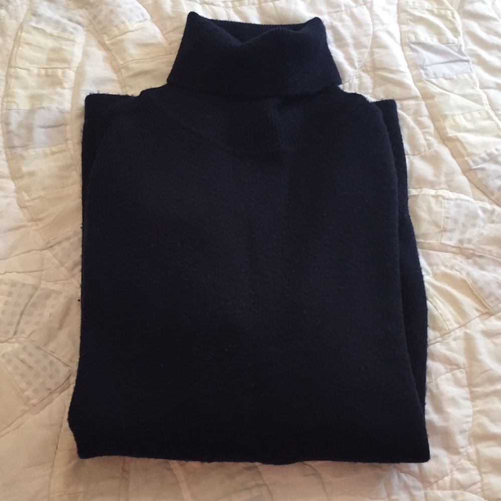 Women’s Cashmere turtleneck sweater